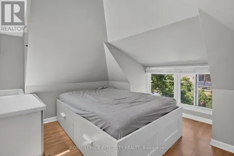 60 Clarey Avenue Ottawa ON K1S 2R7