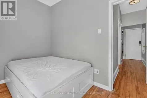 60 Clarey Avenue Ottawa ON K1S 2R7