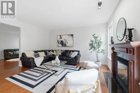 767 Fletcher Circle Ottawa ON K2T 0A8