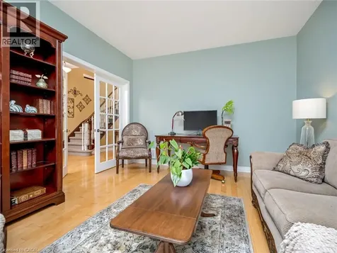15 Trillium Terrace Halton Hills ON L7J 2W8