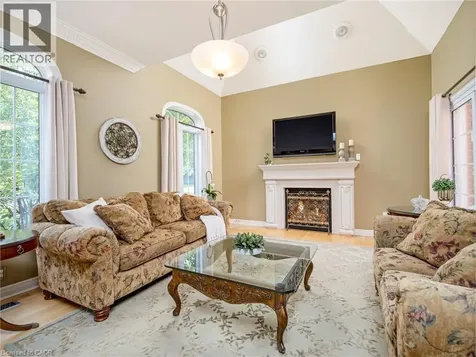 15 Trillium Terrace Halton Hills ON L7J 2W8