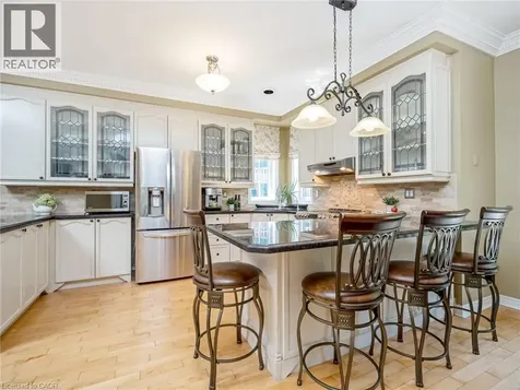 15 Trillium Terrace Halton Hills ON L7J 2W8