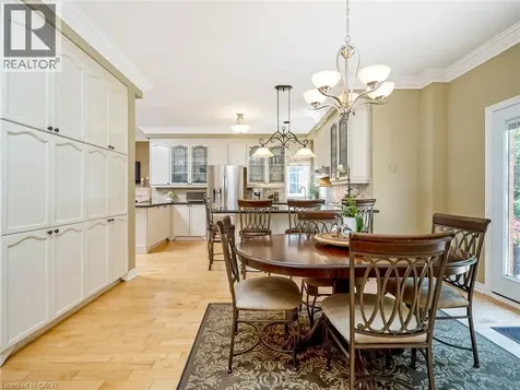 15 Trillium Terrace Halton Hills ON L7J 2W8