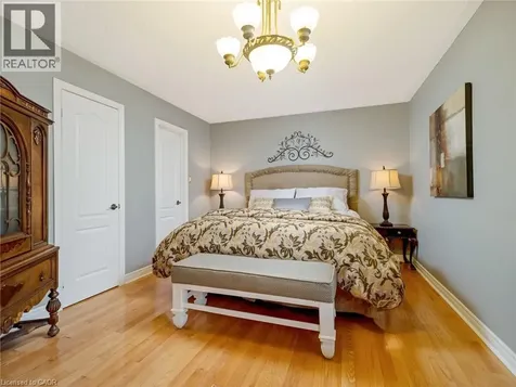 15 Trillium Terrace Halton Hills ON L7J 2W8