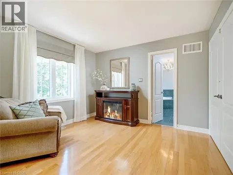15 Trillium Terrace Halton Hills ON L7J 2W8