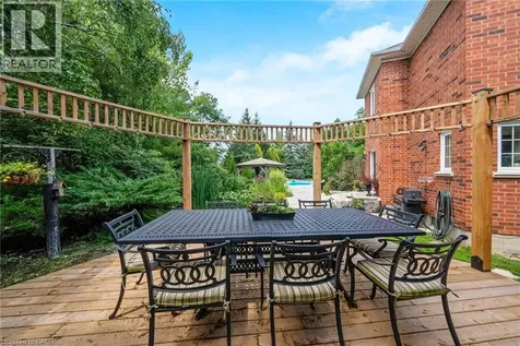 15 Trillium Terrace Halton Hills ON L7J 2W8