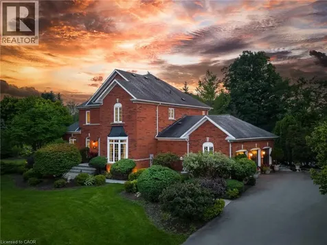 15 Trillium Terrace Halton Hills ON L7J 2W8