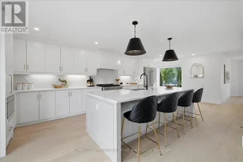 521 Falconridge Crescent Kitchener ON N2K 4H9