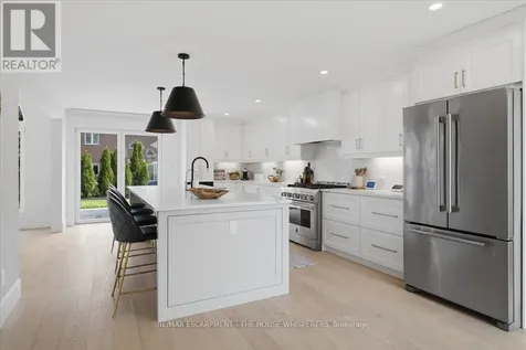 521 Falconridge Crescent Kitchener ON N2K 4H9