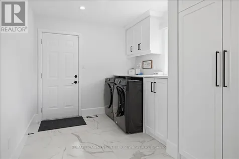 521 Falconridge Crescent Kitchener ON N2K 4H9