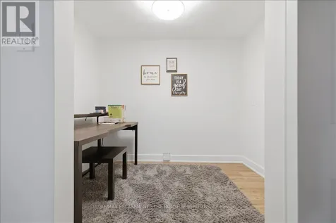 521 Falconridge Crescent Kitchener ON N2K 4H9
