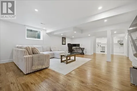 521 Falconridge Crescent Kitchener ON N2K 4H9