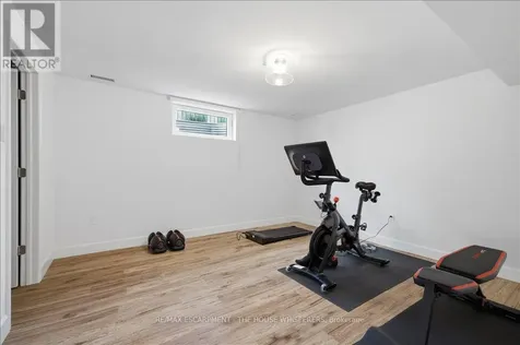 521 Falconridge Crescent Kitchener ON N2K 4H9