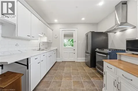73 Grand River Street South Paris ON N3L 2B5