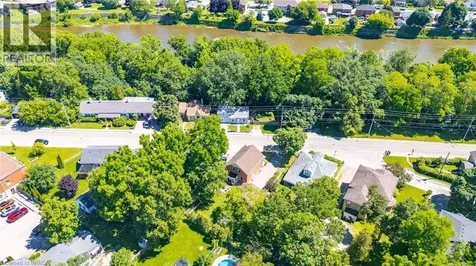 73 Grand River Street South Paris ON N3L 2B5