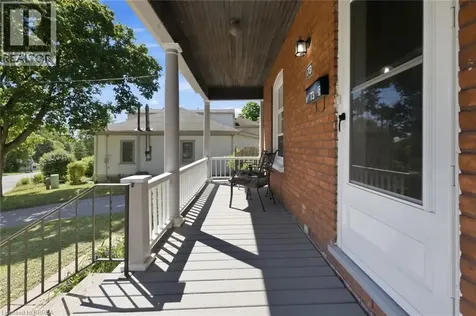 73 Grand River Street South Paris ON N3L 2B5