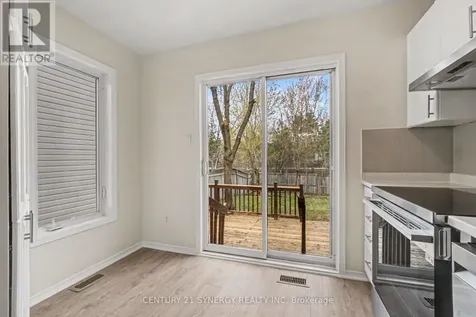 54 Meadowcroft Crescent Ottawa ON K1J 1H2