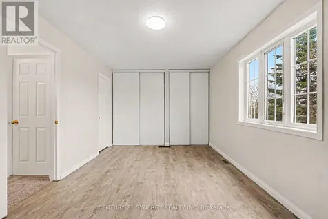 54 Meadowcroft Crescent Ottawa ON K1J 1H2