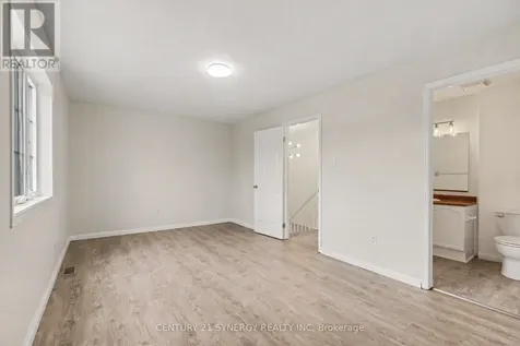 54 Meadowcroft Crescent Ottawa ON K1J 1H2