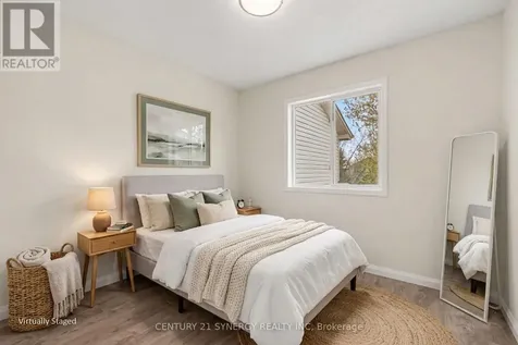 54 Meadowcroft Crescent Ottawa ON K1J 1H2