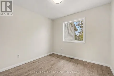54 Meadowcroft Crescent Ottawa ON K1J 1H2