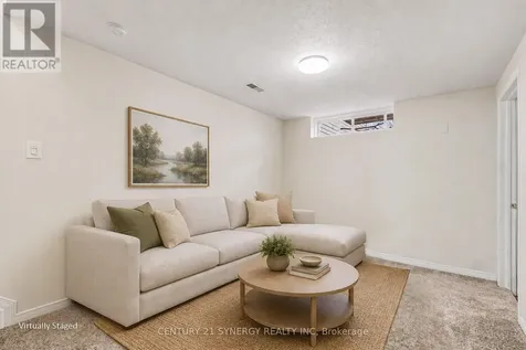 54 Meadowcroft Crescent Ottawa ON K1J 1H2