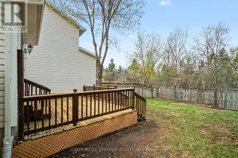 54 Meadowcroft Crescent Ottawa ON K1J 1H2