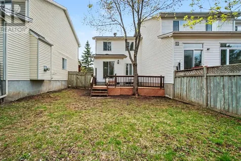 54 Meadowcroft Crescent Ottawa ON K1J 1H2