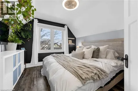 22 Cope Street Hamilton ON L8H 5A9