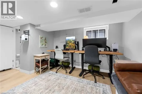 22 Cope Street Hamilton ON L8H 5A9