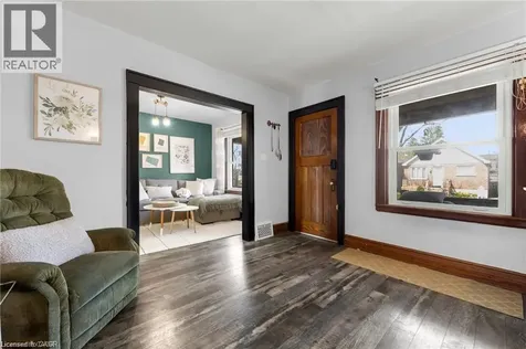 22 Cope Street Hamilton ON L8H 5A9