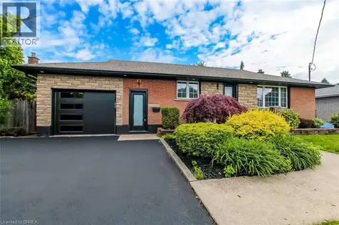 69 Fairview Drive Brantford ON N3R 2W8
