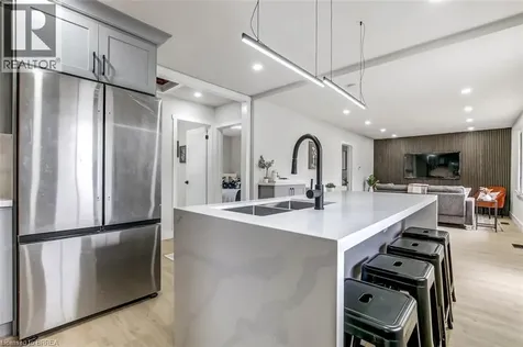 69 Fairview Drive Brantford ON N3R 2W8