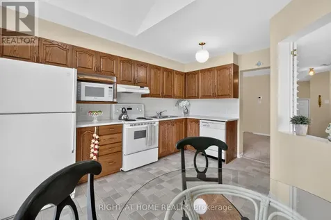 6165 Arbourwood Drive Ottawa ON K1C 7L5