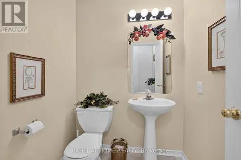 6165 Arbourwood Drive Ottawa ON K1C 7L5