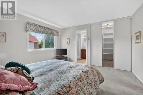 6165 Arbourwood Drive Ottawa ON K1C 7L5