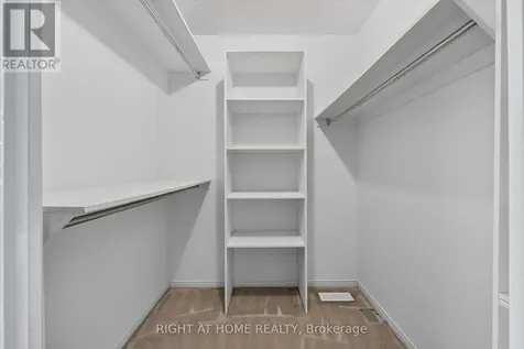6165 Arbourwood Drive Ottawa ON K1C 7L5