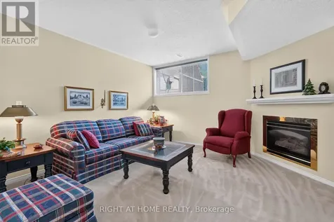 6165 Arbourwood Drive Ottawa ON K1C 7L5