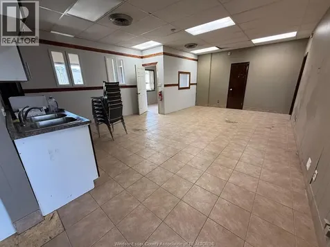 2490 Mcdougall Street Windsor ON N8X 3N7