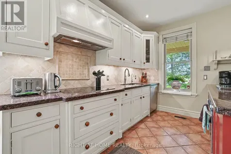 3548 Woodkilton Road Ottawa ON K0A 3M0