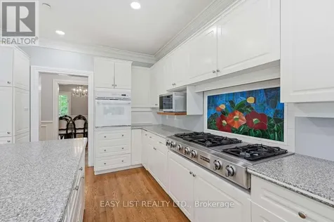 28 Marchbrook Circle Ottawa ON K2W 1A1