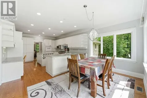 28 Marchbrook Circle Ottawa ON K2W 1A1