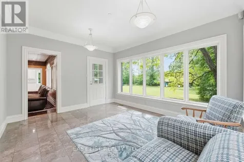 28 Marchbrook Circle Ottawa ON K2W 1A1