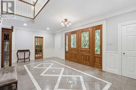 28 Marchbrook Circle Ottawa ON K2W 1A1