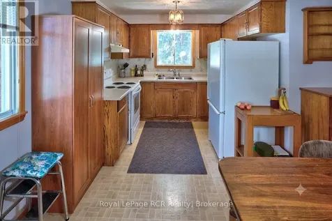 712 16th Street Hanover ON N4N 3M3