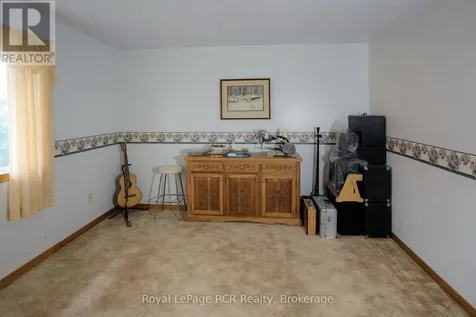 712 16th Street Hanover ON N4N 3M3