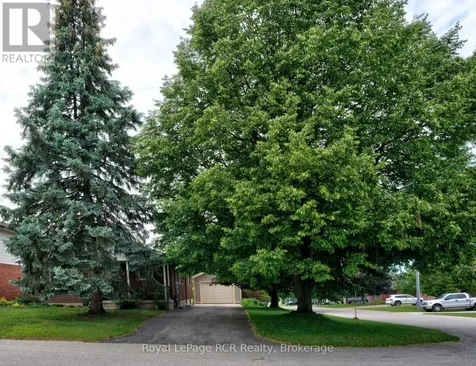 712 16th Street Hanover ON N4N 3M3