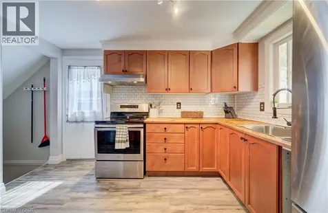 316 Ristau Place Kitchener ON N2E 3B2