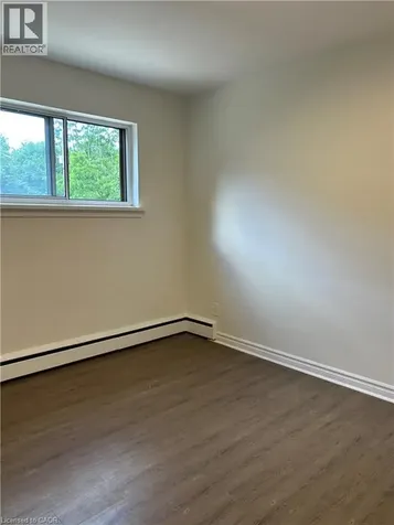 108 Creighton Road Dundas ON L9H 3C1