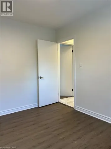 108 Creighton Road Dundas ON L9H 3C1
